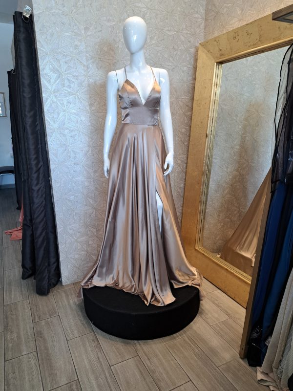 VESTIDO DE NOCHE VVC20241018
