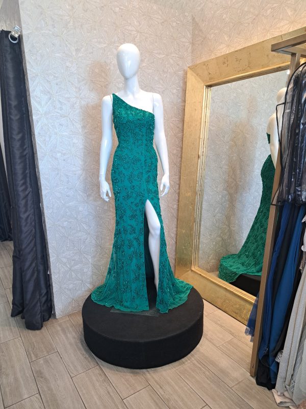VESTIDO DE NOCHE VVC20241031