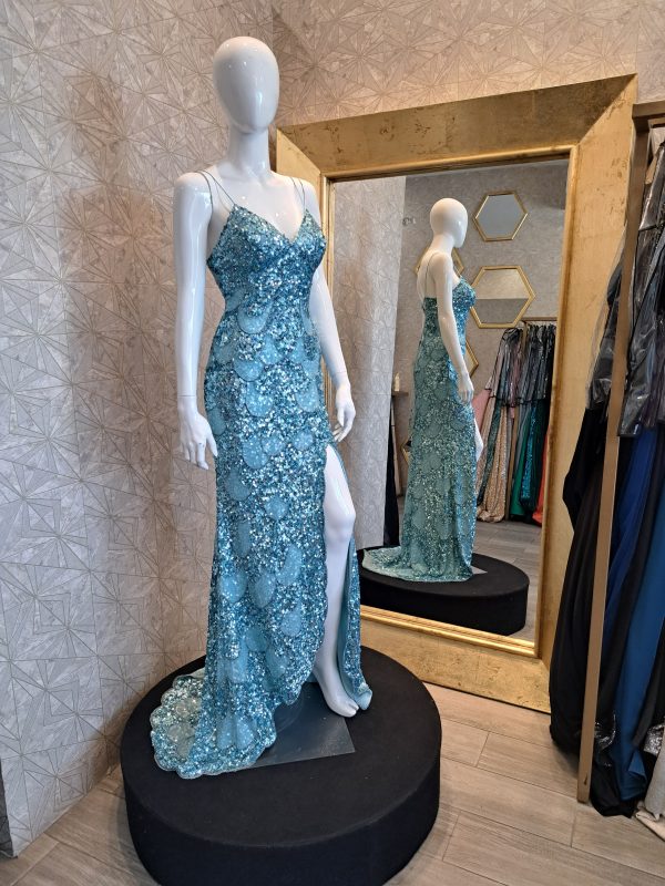 VESTIDO DE NOCHE VVC20241027