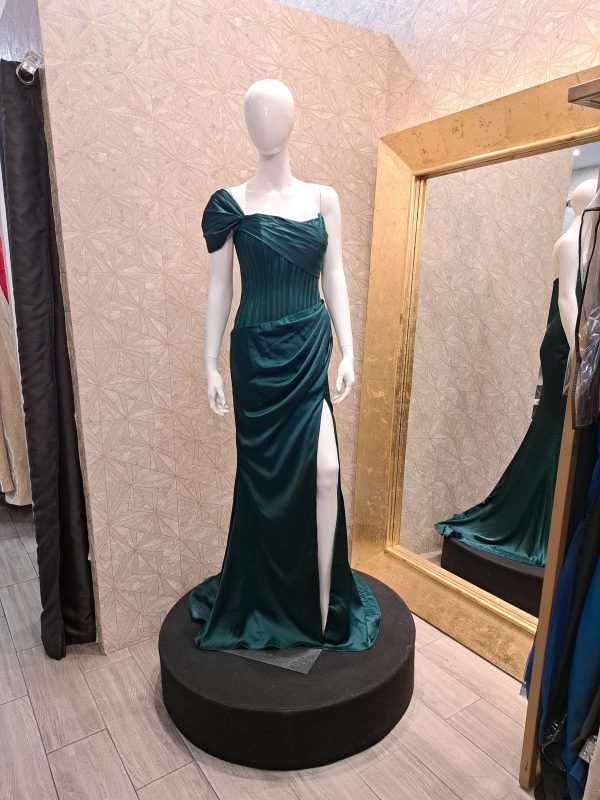 VESTIDO DE NOCHE VVC20241005